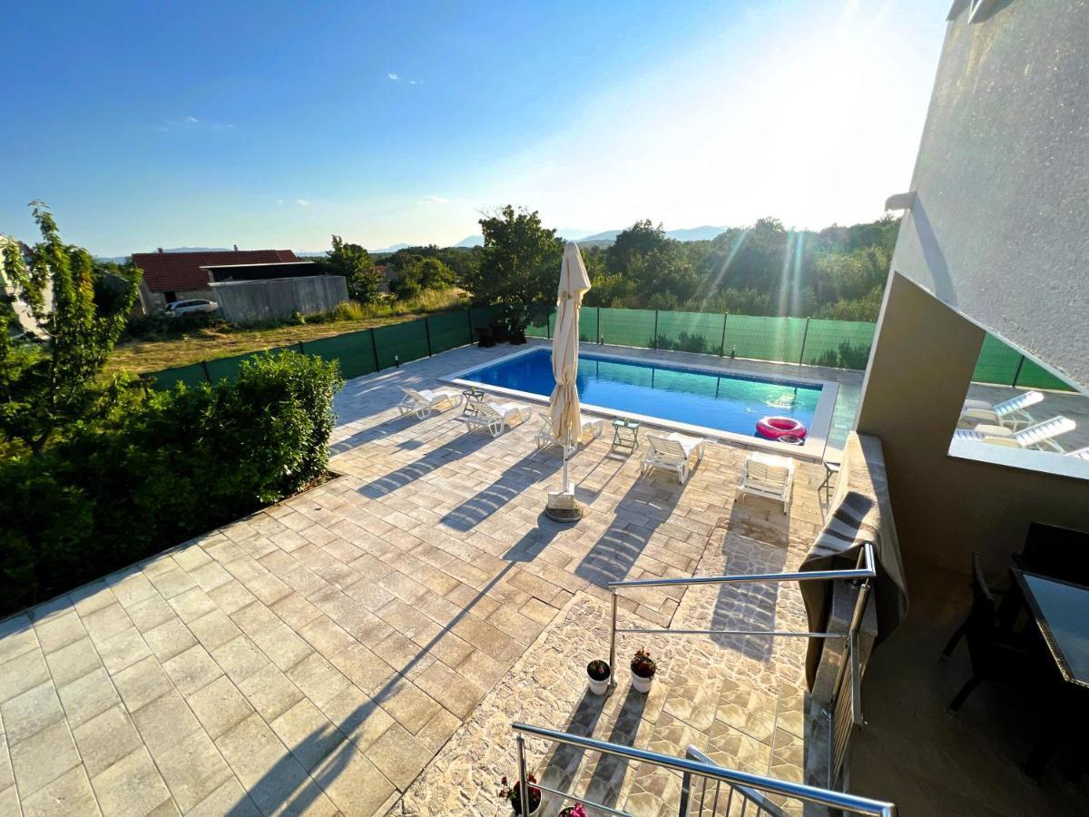 Family Villa Jelena, Cista Provo Buitenkant foto